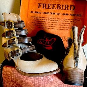 Freebird Scarlett booties size 10. Brand spanking new with leather aroma!